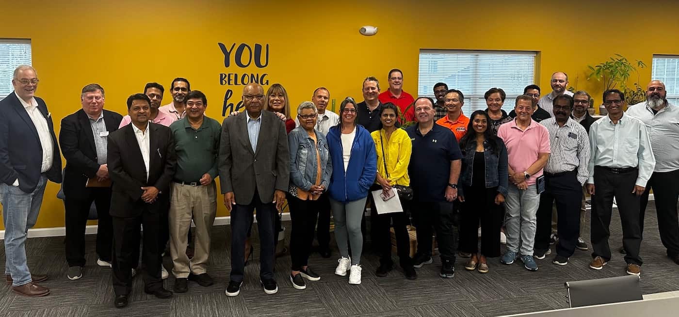 2025-12-03-banner-people-01